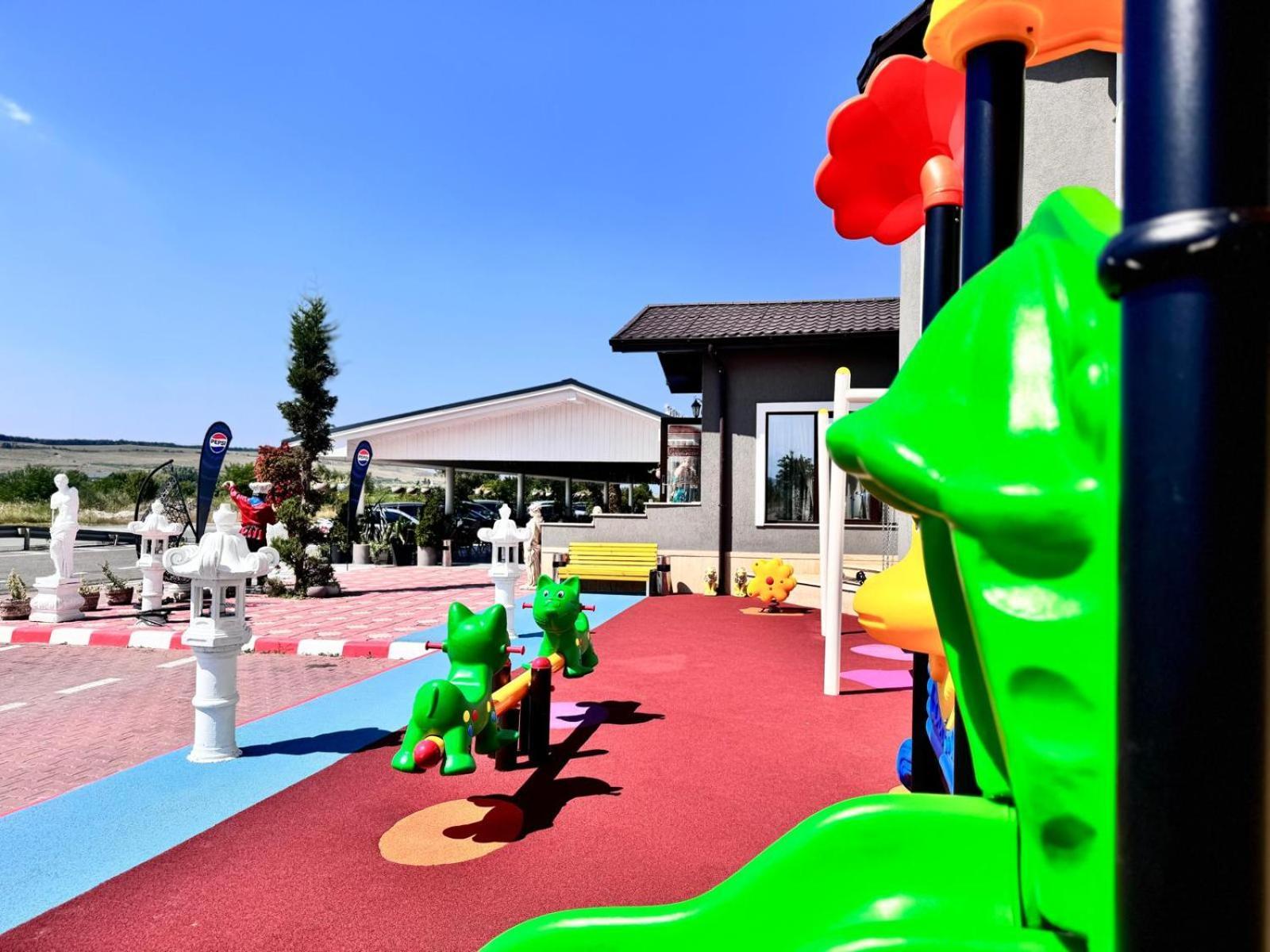 Hanul Domnesc Imperial Hotel & Spa Calan Exterior foto