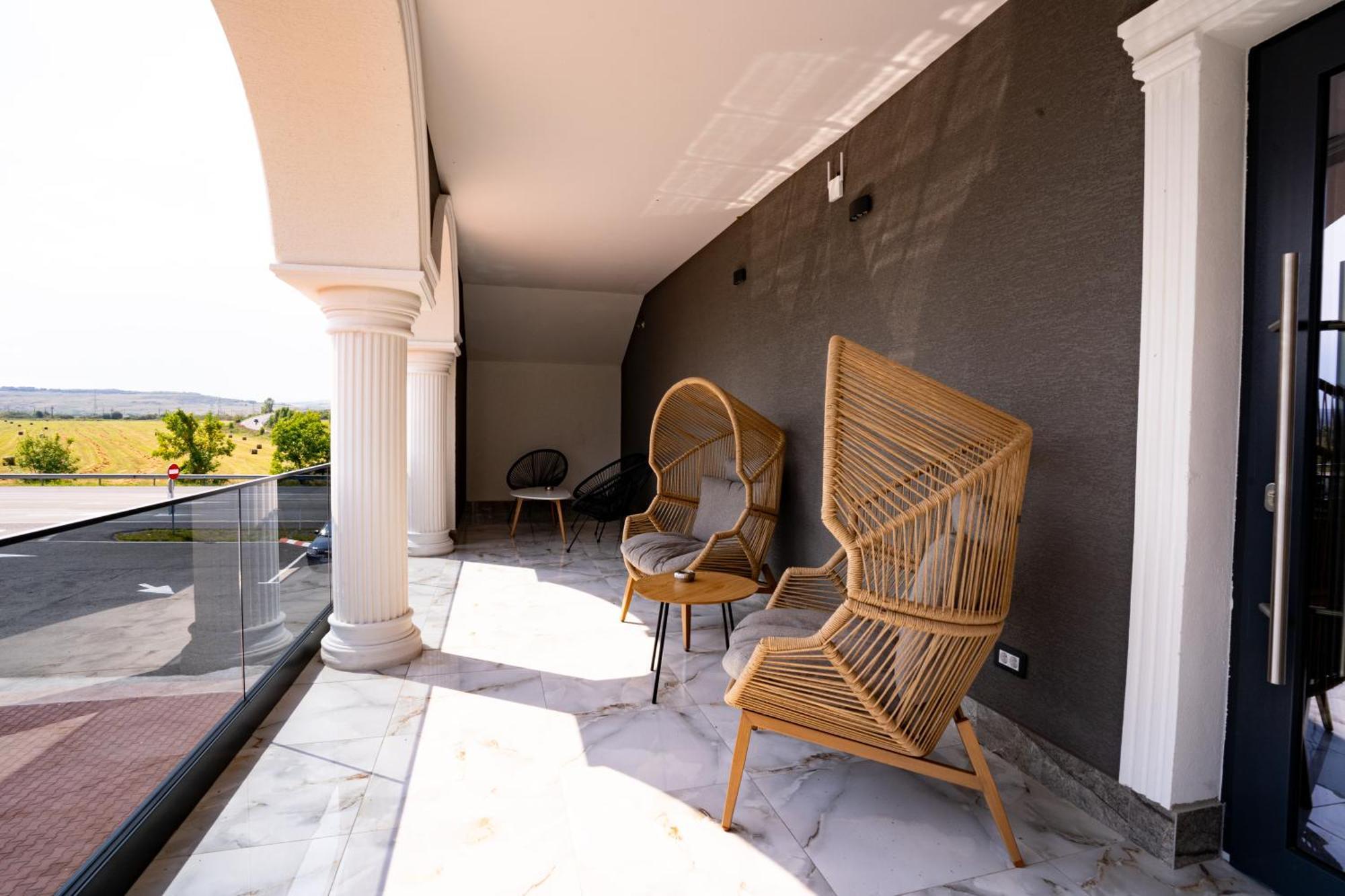 Hanul Domnesc Imperial Hotel & Spa Calan Exterior foto