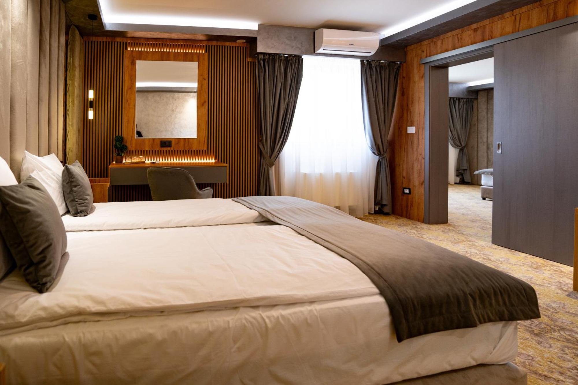 Hanul Domnesc Imperial Hotel & Spa Calan Exterior foto